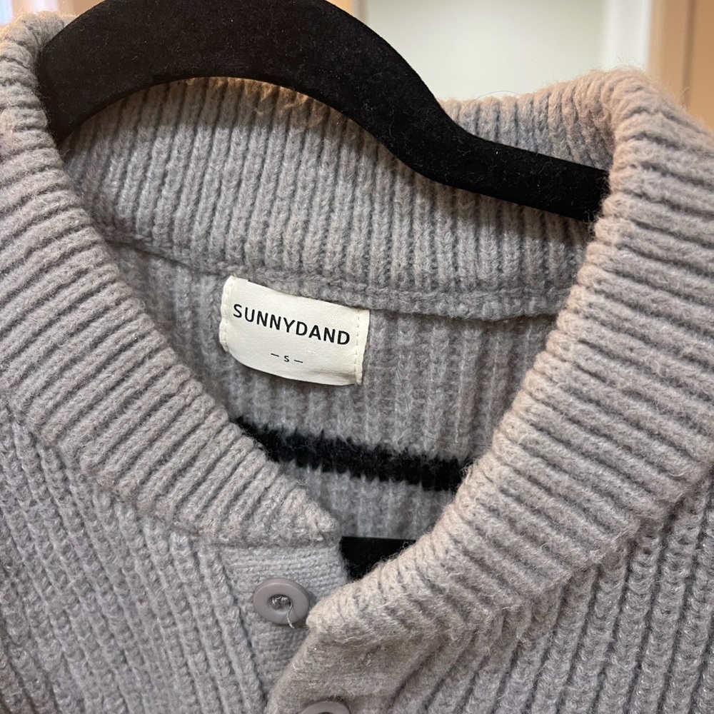 Knit sweater - Picture 2 of 3
